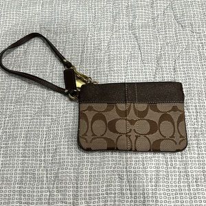 Coach wristlet-brown